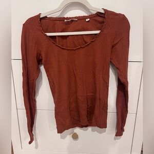 Doen scoop neck long sleeve